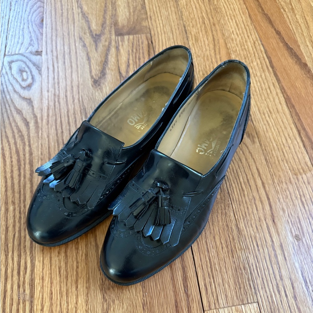 Elegant Black Tassel Loafers